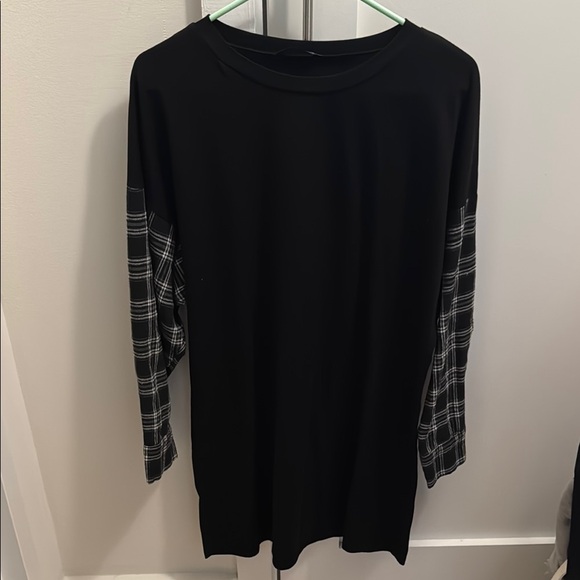 SHEIN Long Sleeve Black and Gray Dress - Picture 1 of 4